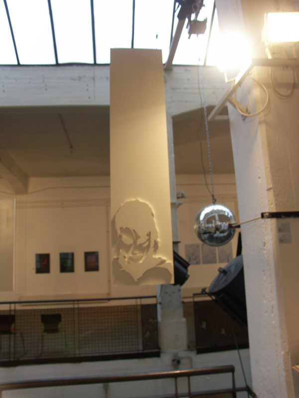 041212_offthewall04_19